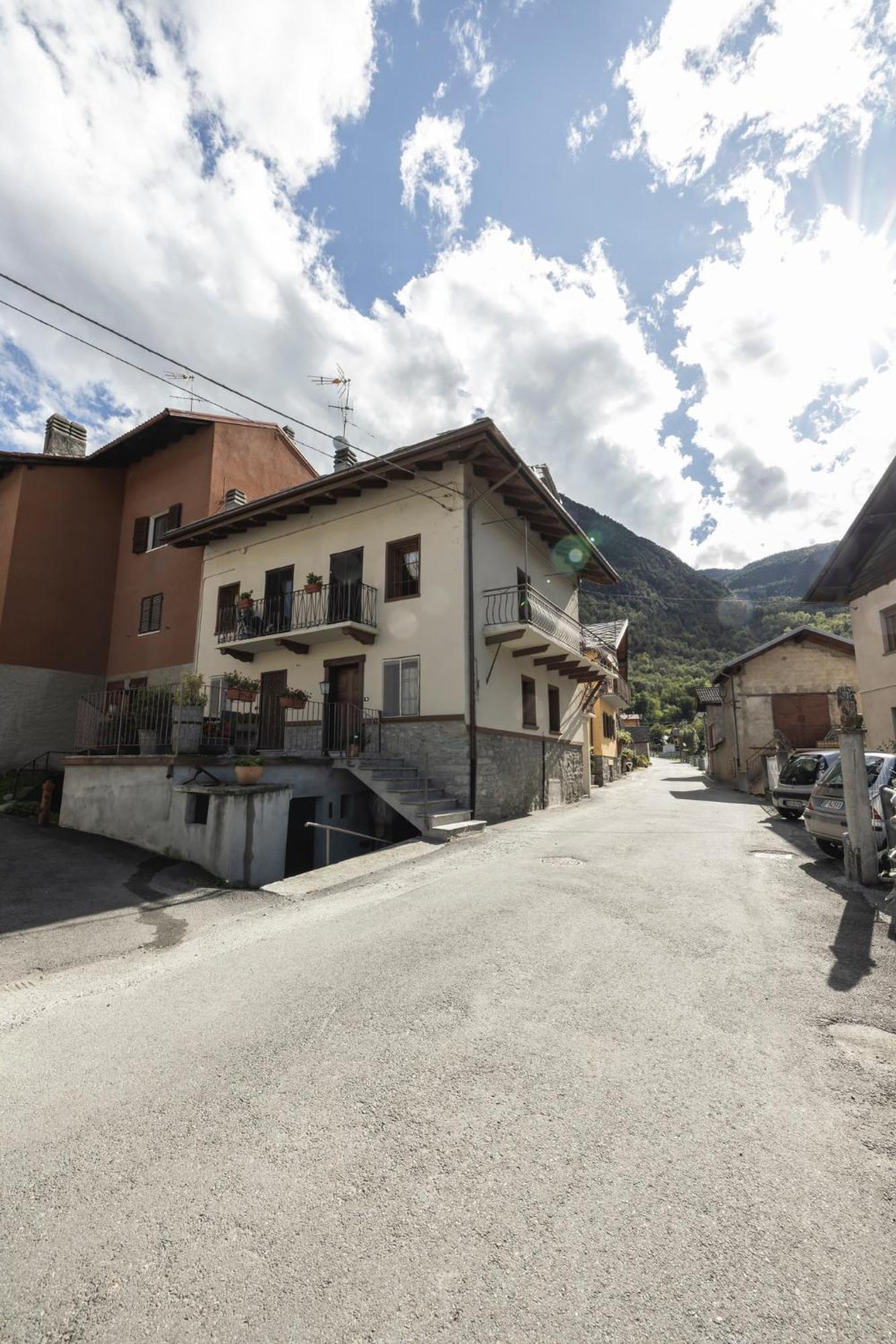 Apartamento La Casa del cuore Fenis Exterior foto